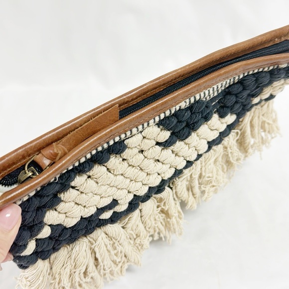 WORLD MARKET Large Boho Clutch/Bag Zipper Closure With Tassels Size 12”x9” - Picture 4 of 6